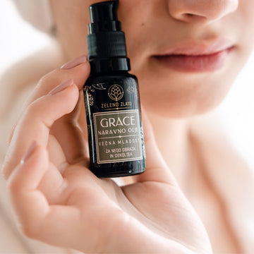 files/Naravno_olje_za_obraz_Grace_-_Vecna_mladost_v_rokah.jpg