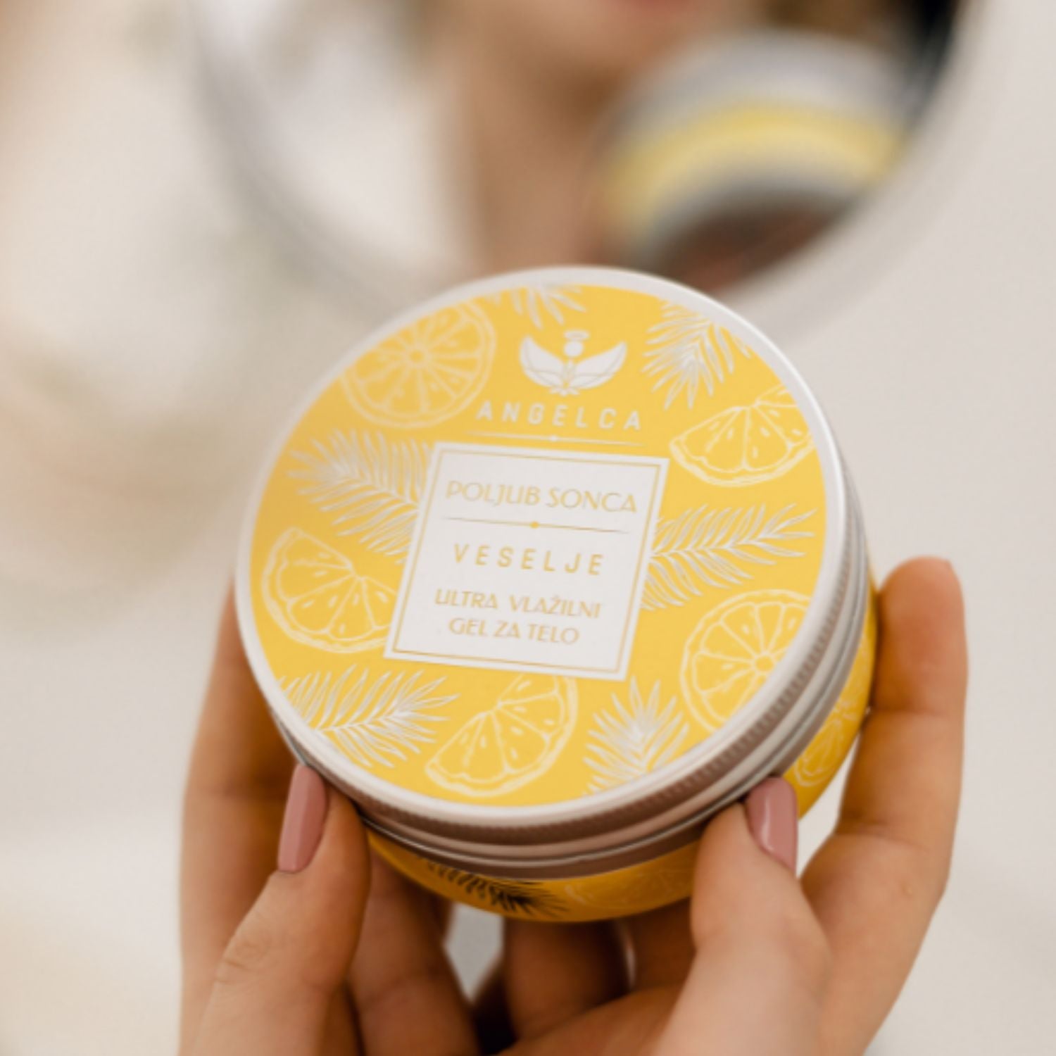 Negovalno hidratanten gel za telo - Poljub Sonca