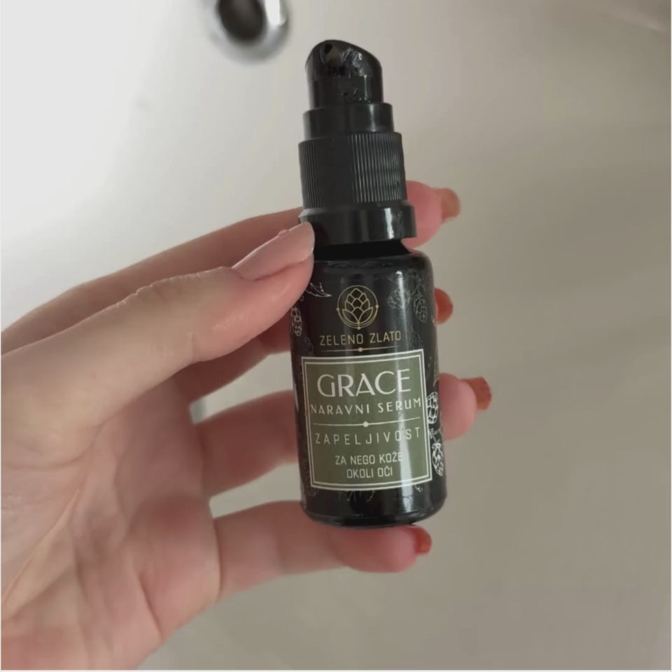 Naloži video: Naravni serum za oči Grace – gladka in spočita koža okoli oči